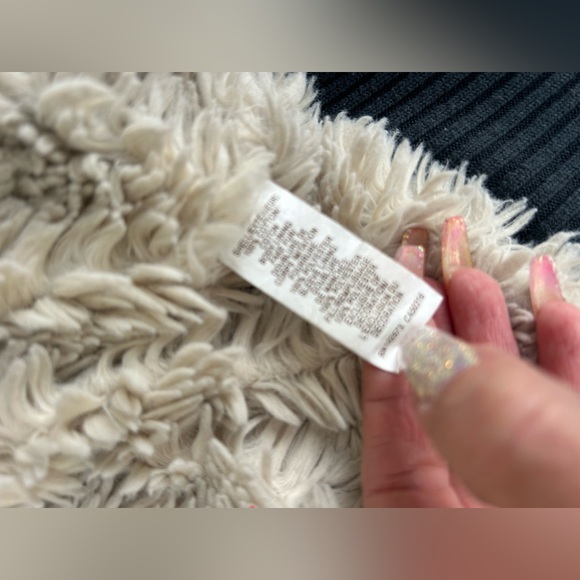 Vintage Y2K Hollister fur bomber jacket viral mean girls - Picture 3 of 11